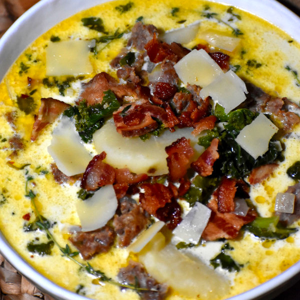 How to make Zuppa Toscana (3 methods)