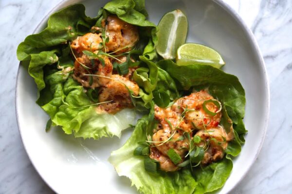 30个最好的生菜卷食谱-棒棒虾。